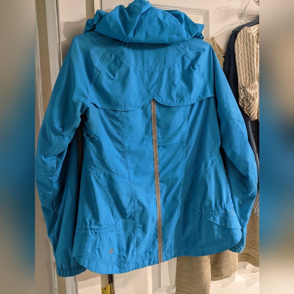 Beautiful Blue Lululemon Hooded Lined Jacket